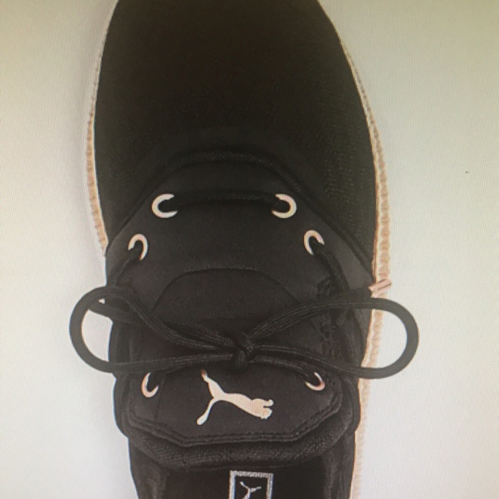 Black rose gold pumas